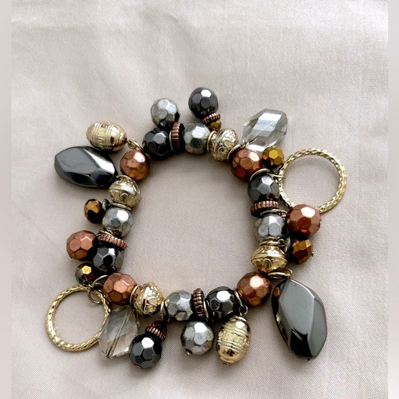 NWT AMBER BRACELET ONYX STONES GOLD TONE METALS BOHEMIAN STYLE. WOMENS STRETCH - Picture 4 of 6